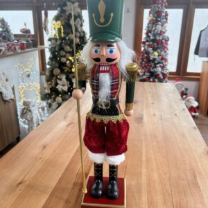 Quebra nozes verde vermelho mov e som 52cm