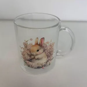 Caneca de vidro com desenho coelho