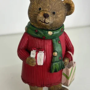 Urso casaco vermelho em resina 15x8x7cm