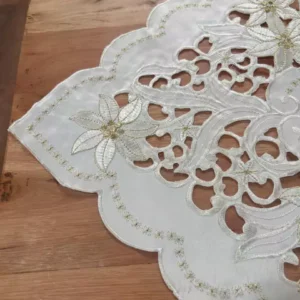 Caminho de mesa bege e dourado 0,40x1,80m