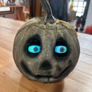 Abóbora com movimento e som 24,5x21x21cm