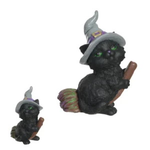 Gato preto com vassoura de bruxa em resina 13,3cm