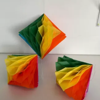 Balão de crepom colorido com 3 pçs