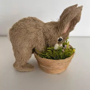 Coelho rústico com cesta 20x18cm