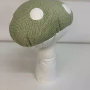 Cogumelo de pelúcia verde decorativo 16x16x27cm