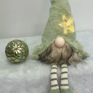 Papai Noel escandinavo sentado verde com led