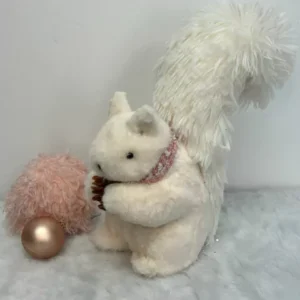 Esquilo em pé cachecol rosa 22cm