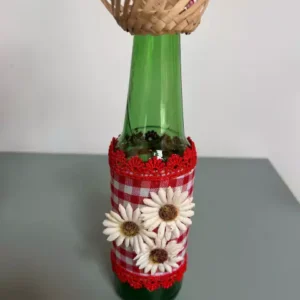 Garrafas pequenas decoradas
