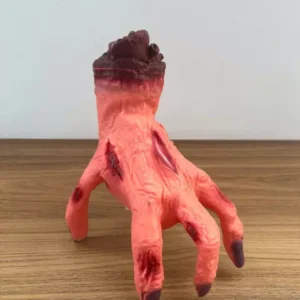 Mão zumbi sangrenta com mov e som