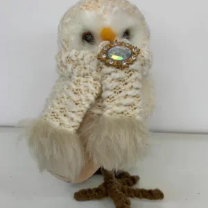 Coruja creme com broche 17cm