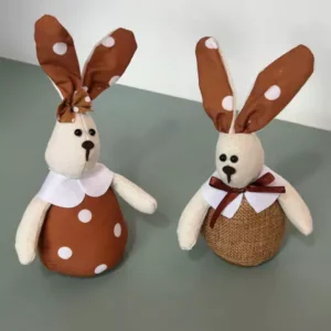 Coelhos sortidos marrom e branco 12cm