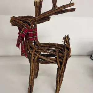 Rena em pé de madeira 36cm