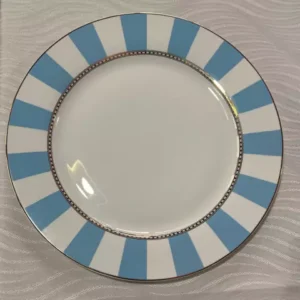 Kit com 6 pratos rasos branco e azul