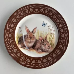 Kit com 6 pratos de sobremesa coelhos bco/marrom