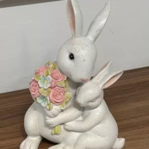 Coelha com filhote em resina 24cm