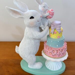 Coelho e filhote bolo festa  de resina 27cm