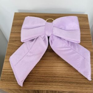 Laço lilás pelúcia M 30x33cm