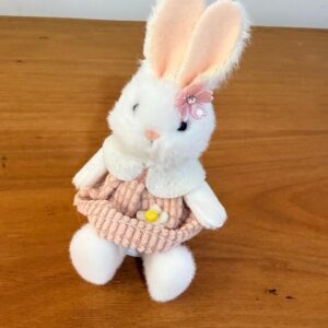 Mini coelha vestido rosa 11cm