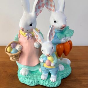 Família coelhos de resina 25cm