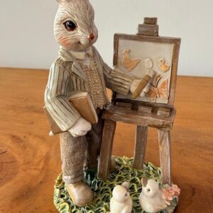 Coelho na lousa de resina 15cm