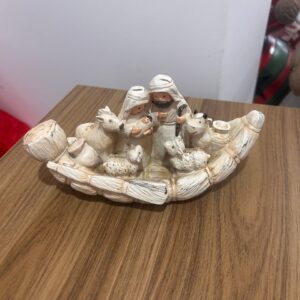 Sagrada família no barco em resina