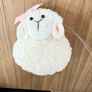 Pendente ovelha bolinha 11,5x10x8cm