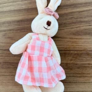 Mini coelha cores diversas 20cm