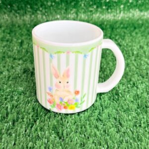 Caneca vidro opalino bca verde com coelhos e flores 350ml
