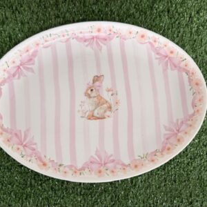 Travessa vidro opalino branco e rosa com flores e coelho 24x33cm