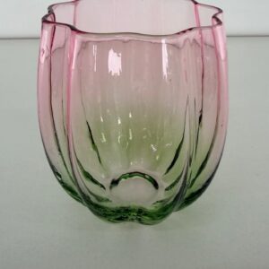 Copo vidro degradê verde e rosa  9x10cm