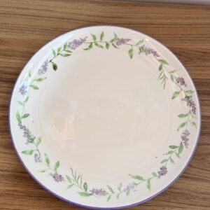 Prato raso porcelana lavanda borda lilás 27cm