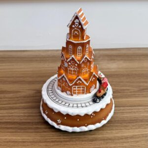 Cenário casa ginger resina com mov e som 19cm