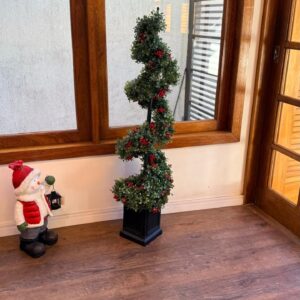 Poste decorativo verde com pics vermelhos com led 1,50m