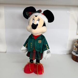 Minnie em pé roupa xadrez verde 47cm